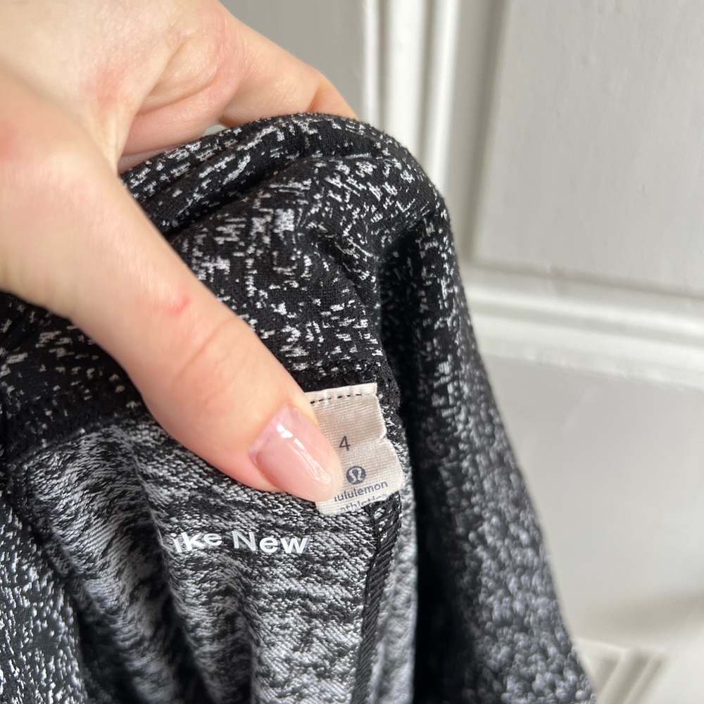 Lululemon Like New Ready to Rulu Pant in Jacquard Black White Size 4 - Picture 8 of 11